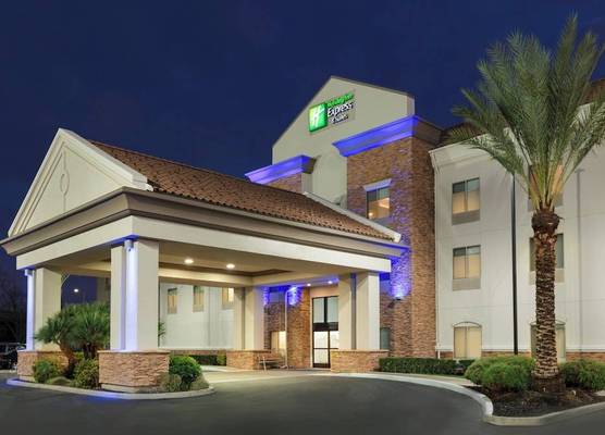 Holiday Inn Express & Suites MERCED - YOSEMITE NATL PK AREA by IHG 1