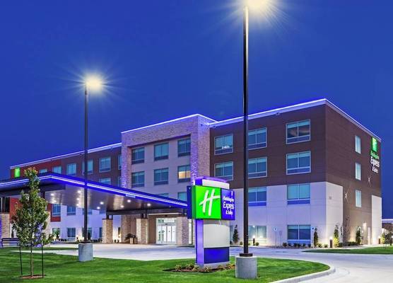 Holiday Inn Express & Suites PARSONS by IHG 1