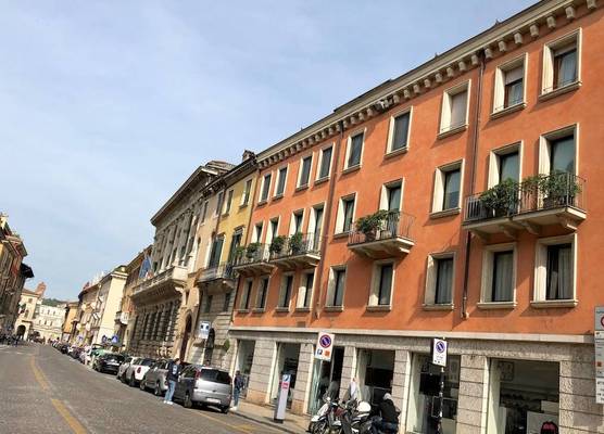 Verona Romana Apartments 1
