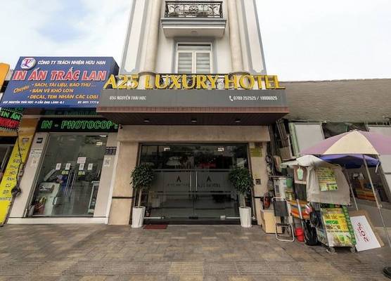 Luna Saigon Hotel - Bui Vien Walking Street 1