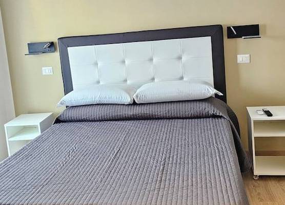 Convenient Booking B&B 1