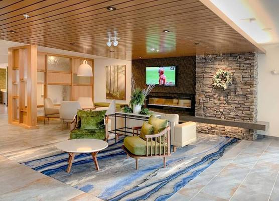 Fairfield Inn & Suites by Marriott Northfield 1