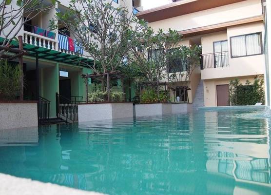 Royal Waves Hotel 1