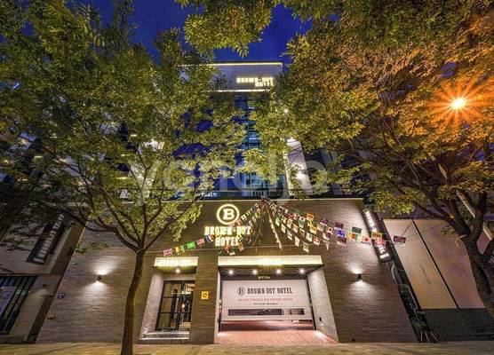 BROWN-DOT HOTEL 1