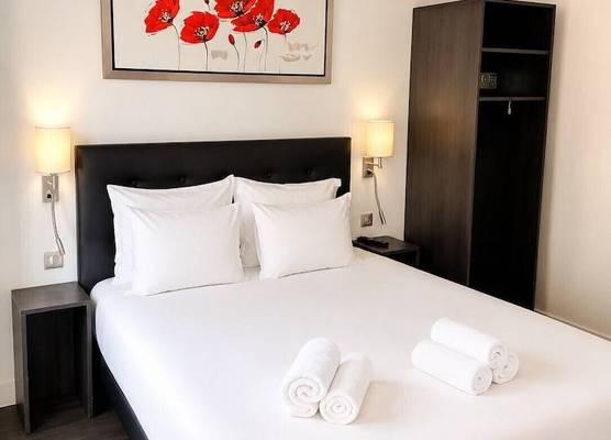 Hotel Douglas 1