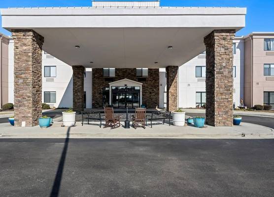 Comfort Suites Cullman I-65 Exit 310 1