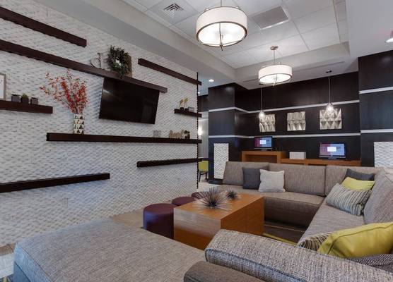 Drury Inn & Suites Cleveland Beachwood 1