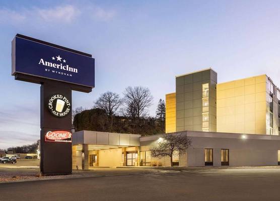 AmericInn by Wyndham Rochester Near Mayo Clinic 1