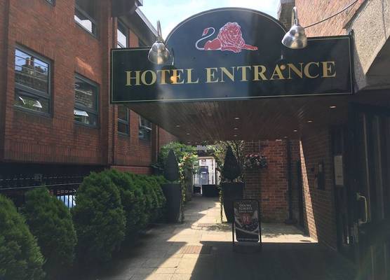 Red Lion Hotel 1