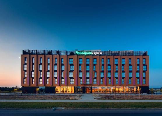 Holiday Inn Express RZESZOW AIRPORT by IHG 1