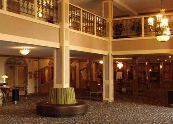 Chateau Hotel and Conference Center 1