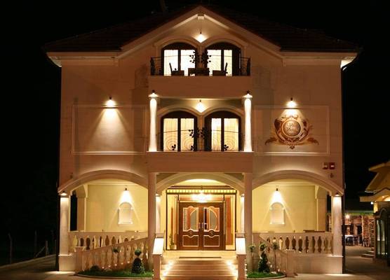 Hotel Villa Viktorija 1