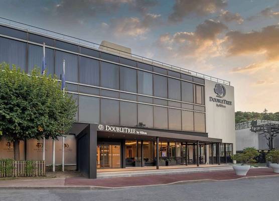 DoubleTree by Hilton Paris Bougival 1