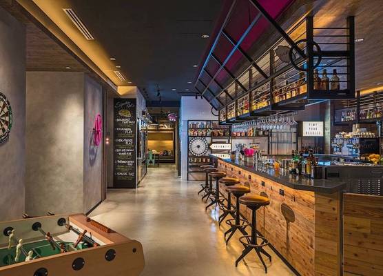MOXY Osaka Honmachi 1