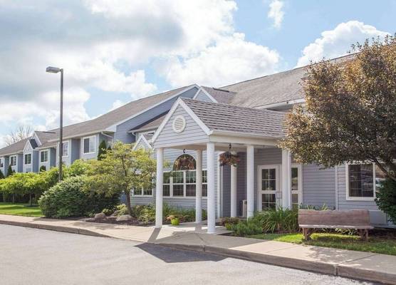Microtel Inn & Suites Springville 1