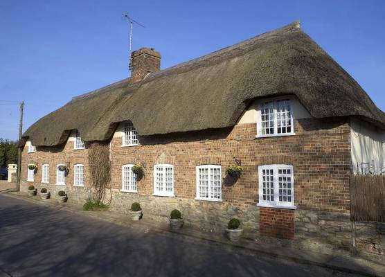 Yalbury Cottage 1