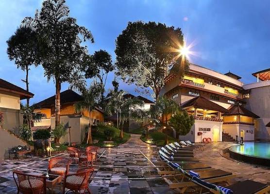 Elephant Court Thekkady 1