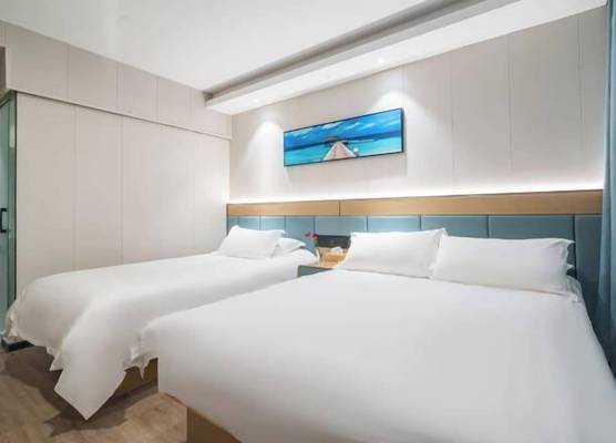 Yiheju Hotel (Shanghai West Railway Station Caoyang Road Branch) 1