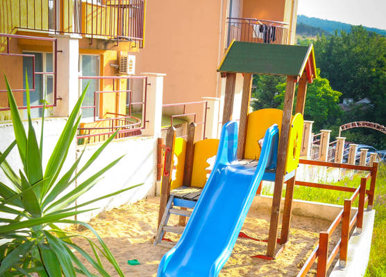 Hotel Apolis 1