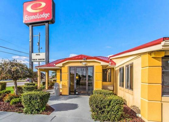 Econo Lodge Norwalk 1