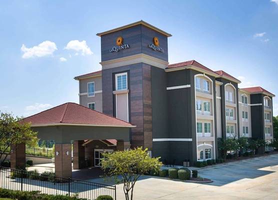 La Quinta by Wyndham Tupelo 1