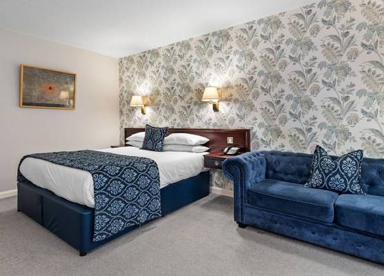 Mariners Hotel 1