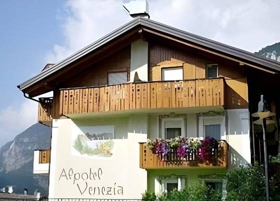 Alpotel Dolomiten 1