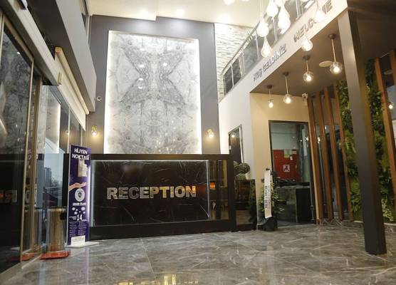 Grand Zara Hotel 1