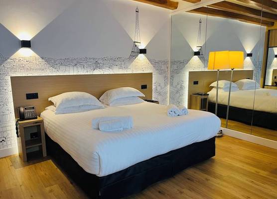 Lion d'Or Paris Suites 1