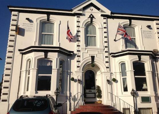 Balmoral Lodge Hotel 1