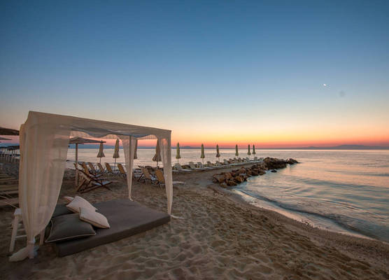White Suites Resort- Adults Only Hotel 1