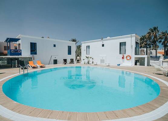 Apartamentos Punta Elena Beach 1