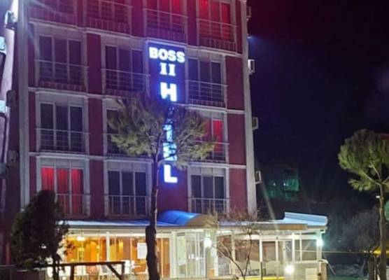 Boss 2 Hotel 1
