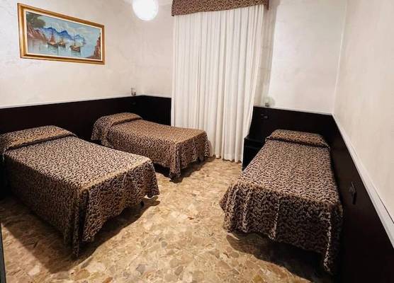 Funny Holiday Guest House 1