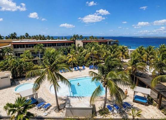 Eden Beach Resort - Bonaire 1