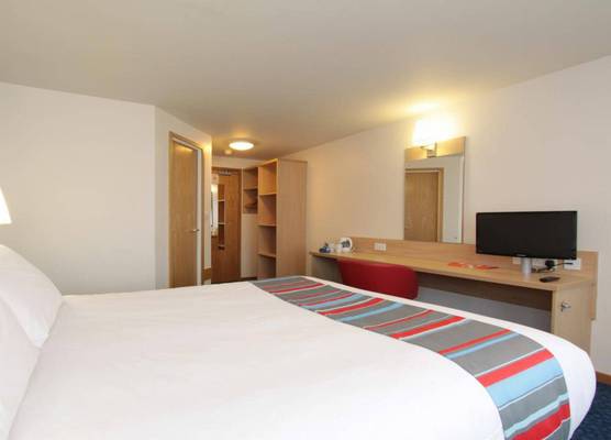 Travelodge Ayr 1