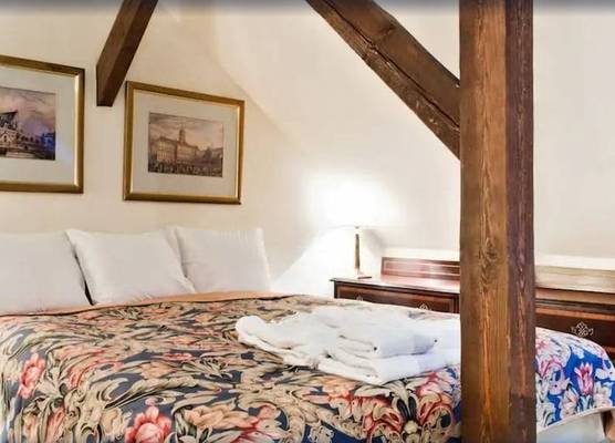 Miodosytnia Aparthotel 1