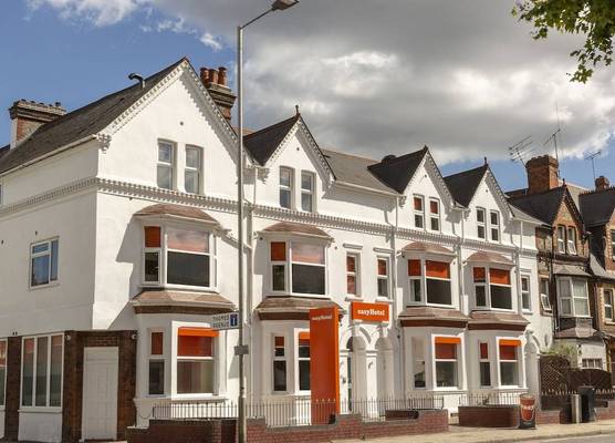 Easyhotel Reading 1