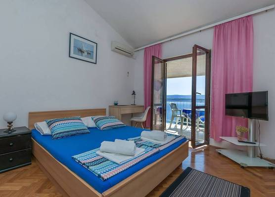 Apartments Maras 1