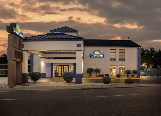 Days Inn by Wyndham Salem 1