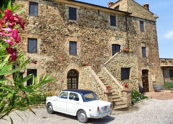 Tenuta Fattoria Vecchia 1