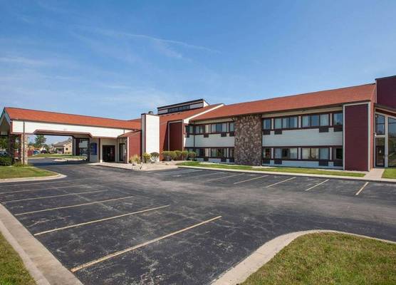 Baymont by Wyndham Franklin 1