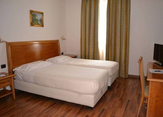 Tricolore Hotel 1