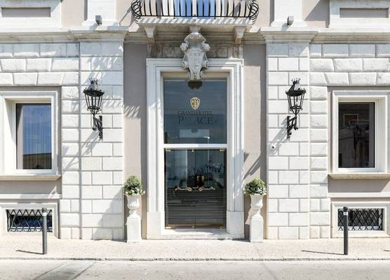 Grand Hotel Palace 1