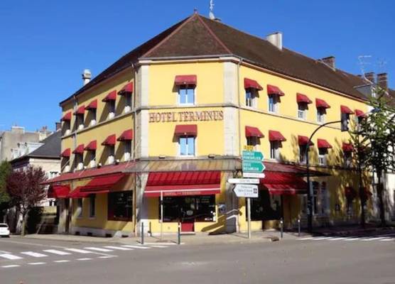 Hôtel Terminus - Pizzeria Pizz'a gogo - salle de sport - face à la gare 1