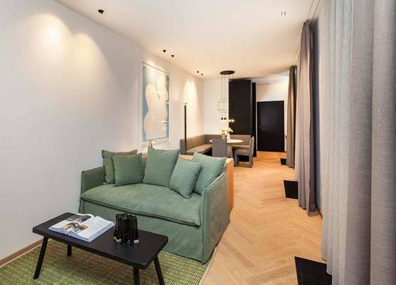 Hotel Maximilian’s 1