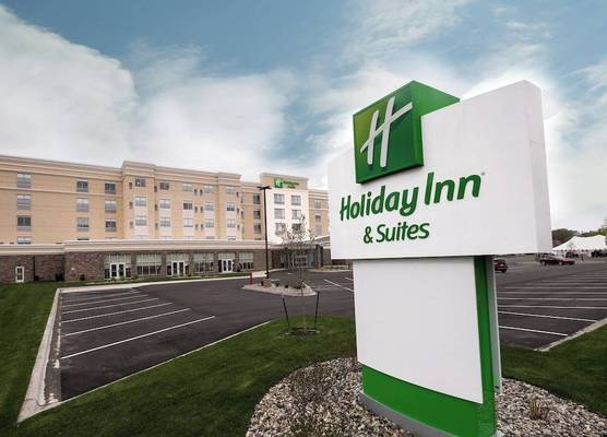 Holiday Inn & Suites MOUNT PLEASANT by IHG 1