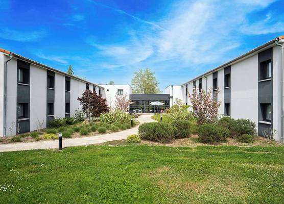 Sure Hotel by Best Western Les Portes de Montauban 1