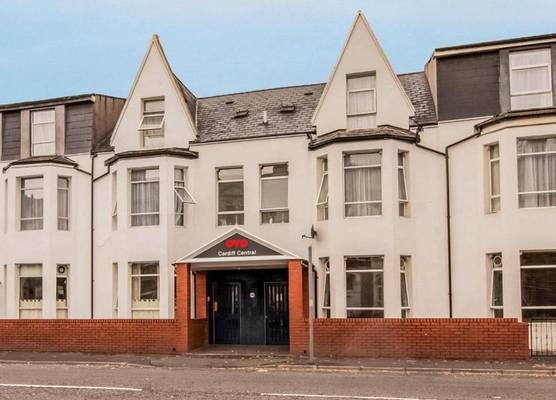 Cardiff Riverside Hotel by Belvilla 1