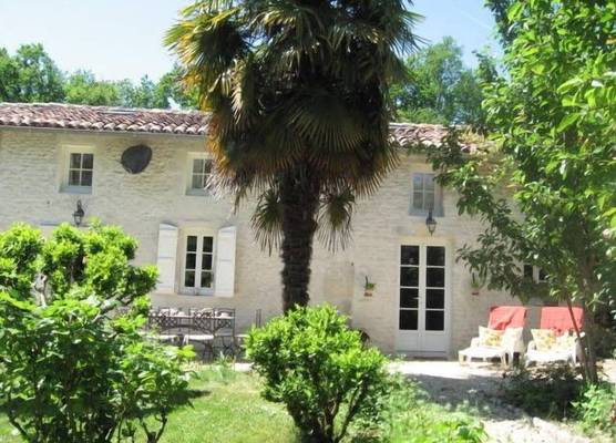 Gite du Calme 3 Star Bed & Breakfast Cognac 1